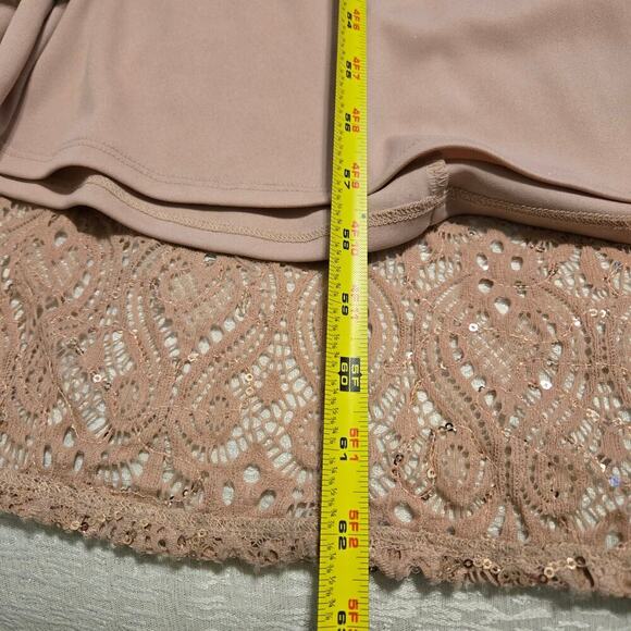 Marina Sequined Lace Gown Blush Baby pink Feminine Mother of the bride Glamorous - Picture 12 of 13